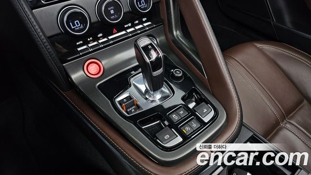 Jaguar F-TYPE 2016 — photo 9