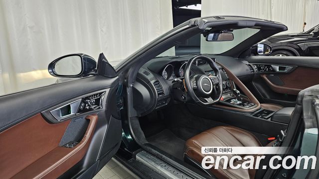 Jaguar F-TYPE 2016 — photo 10