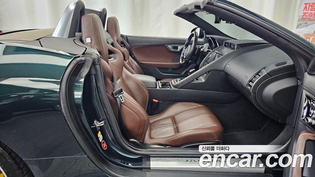 Jaguar F-TYPE 2016 — photo 11