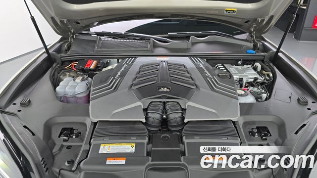 Lamborghini Urus 2025 — photo 6
