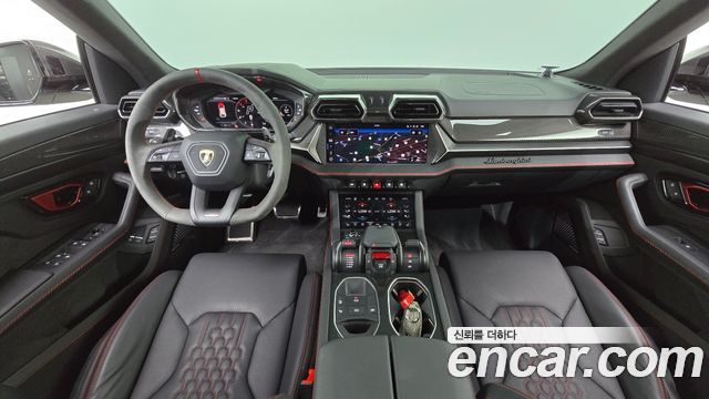 Lamborghini Urus 2025 — photo 10