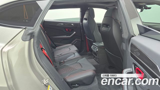 Lamborghini Urus 2025 — photo 17