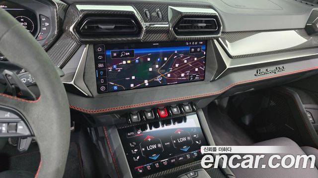 Lamborghini Urus 2025 — photo 18