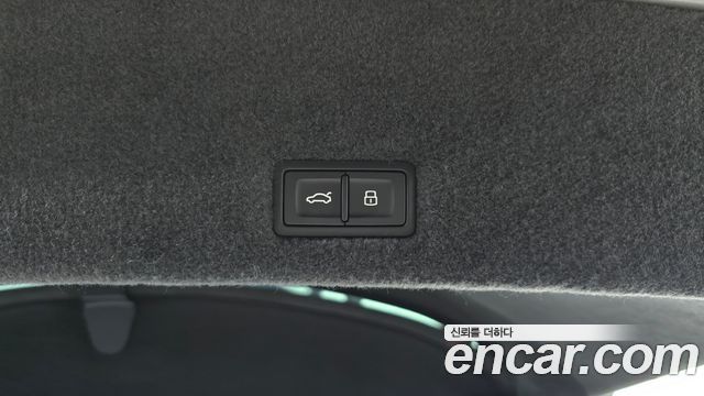 Lamborghini Urus 2025 — photo 23
