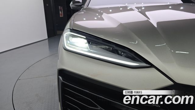 Lamborghini Urus 2025 — photo 8