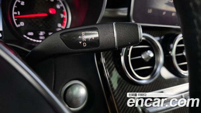 Mercedes-Benz GLC-Class 2018 — photo 9