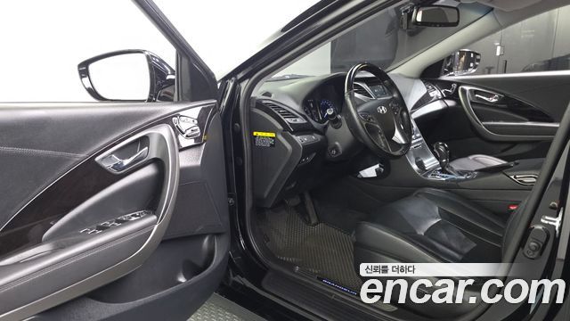 Hyundai Grandeur 2015 — photo 13