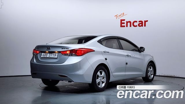 Hyundai AVANTE 2011 — photo 2