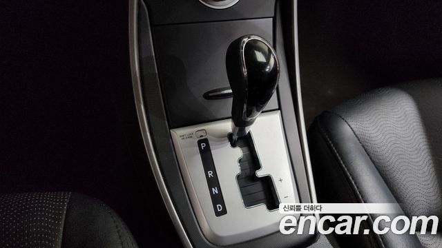 Hyundai AVANTE 2011 — photo 9