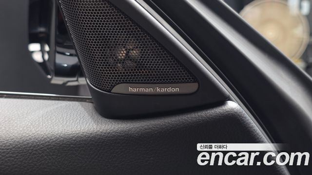 BMW M4 2016 — photo 17