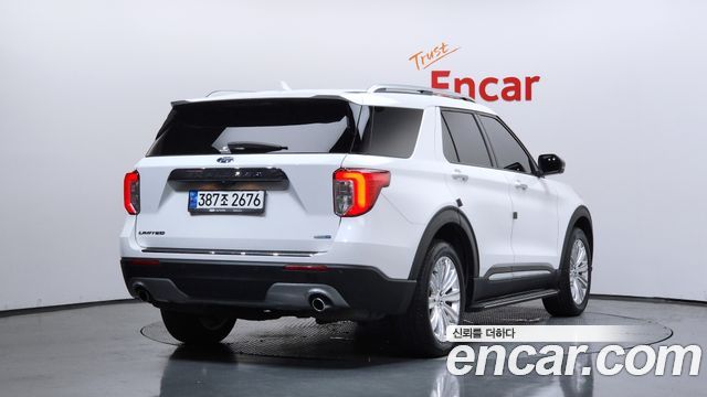 Ford Explorer 2020 — photo 2