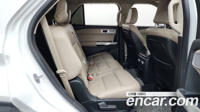 Ford Explorer 2020 — photo 12
