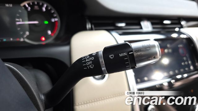 Land Rover Discovery Sport 2020 — photo 24
