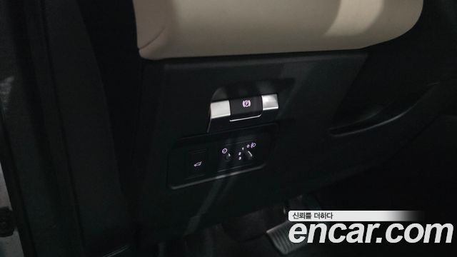 Land Rover Discovery Sport 2020 — photo 31