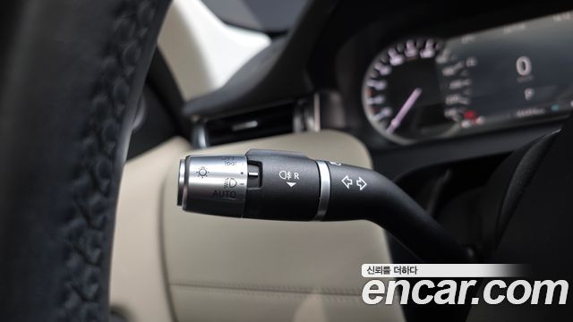Land Rover Discovery Sport 2020 — photo 38