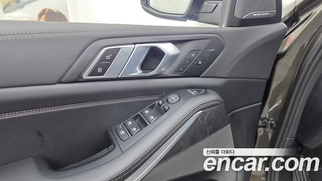 BMW X5 2025 — photo 28