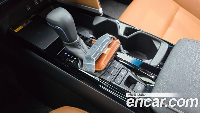 Toyota Camry 2025 — photo 9