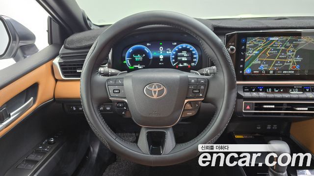 Toyota Camry 2025 — photo 13