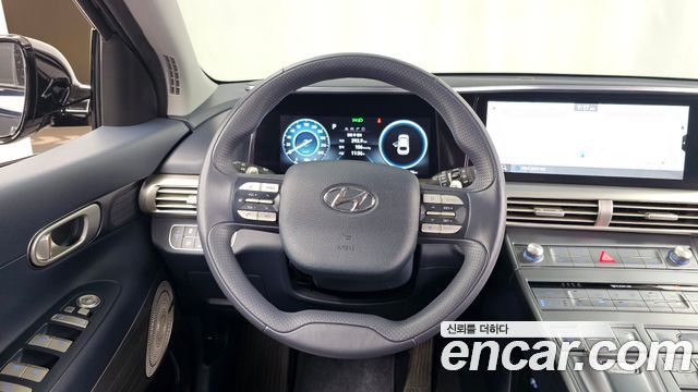 Hyundai Nexo 2023 — photo 13