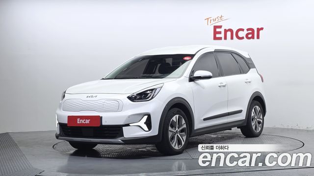 Kia Niro 2023 — photo 1