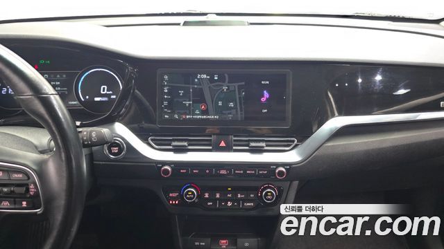 Kia Niro 2023 — photo 20