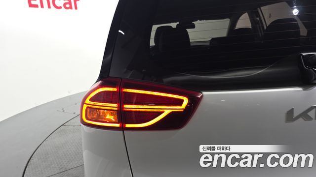Kia Niro 2023 — photo 9