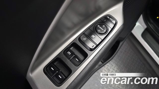 Kia Niro 2023 — photo 27