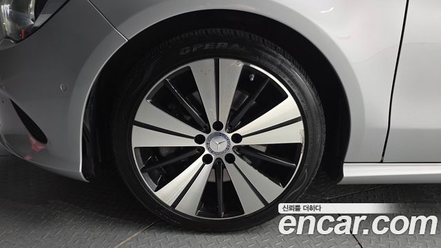 Mercedes-Benz CLA-Class 2017 — photo 5