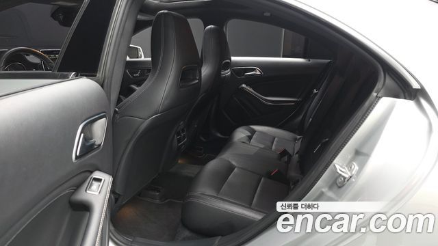 Mercedes-Benz CLA-Class 2017 — photo 11