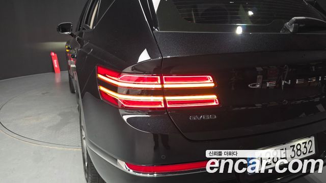 Genesis GV80 2022 — photo 9