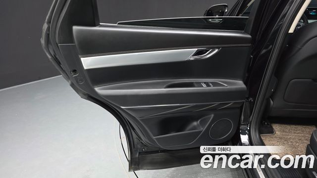 Genesis GV80 2022 — photo 15