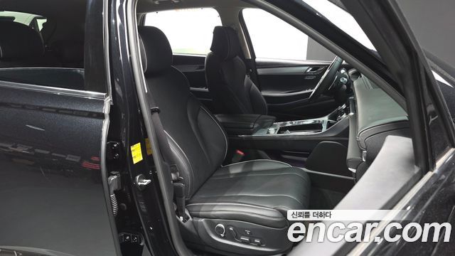 Genesis GV80 2022 — photo 16