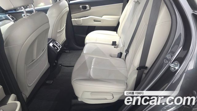 Kia Sorento 2021 — photo 18