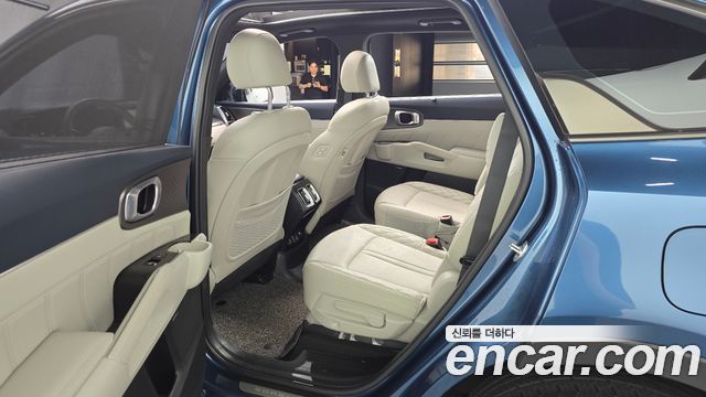 Kia Sorento 2022 — photo 11
