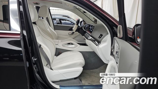 Mercedes-Benz GLS-Class 2023 — photo 17