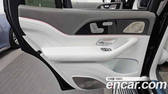 Mercedes-Benz GLS-Class 2023 — photo 15