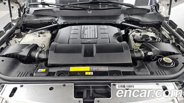 Land Rover Range Rover 2017 — photo 6