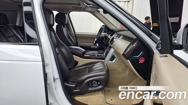 Land Rover Range Rover 2017 — photo 17