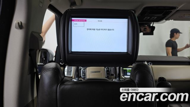 Land Rover Range Rover 2017 — photo 32