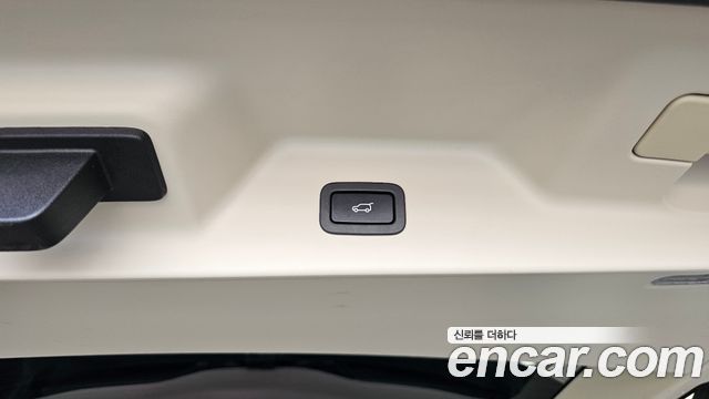 Land Rover Range Rover 2017 — photo 34
