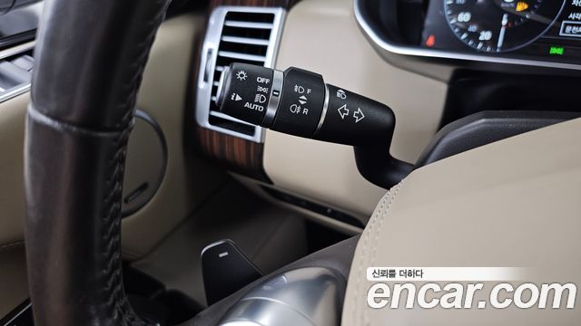 Land Rover Range Rover 2017 — photo 35