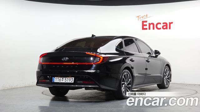 Hyundai Sonata 2022 — photo 2