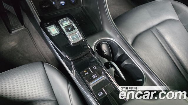 Hyundai Sonata 2022 — photo 9