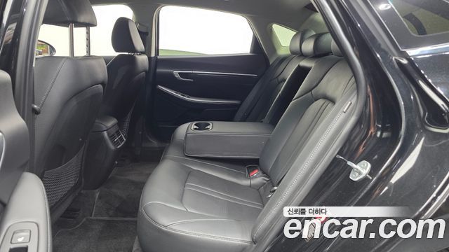 Hyundai Sonata 2022 — photo 12