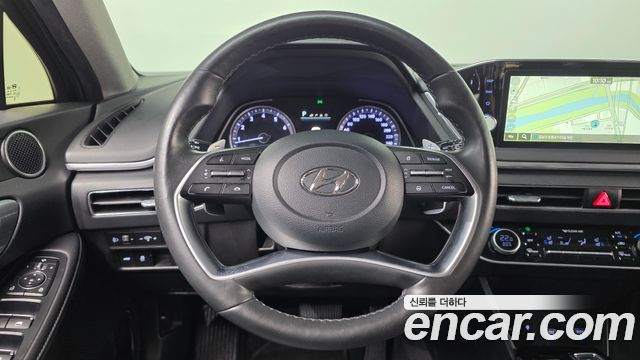Hyundai Sonata 2022 — photo 13