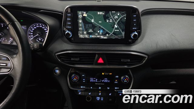 Hyundai Santafe 2020 — photo 16