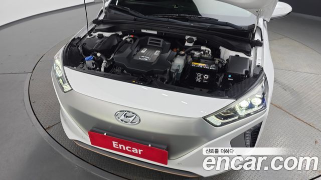 Hyundai Ioniq 2017 — photo 6
