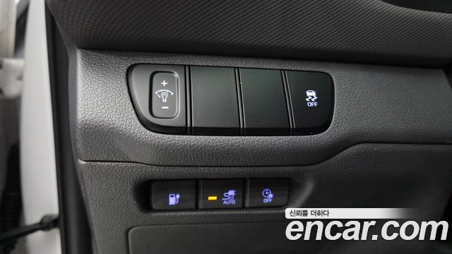 Hyundai Ioniq 2017 — photo 14