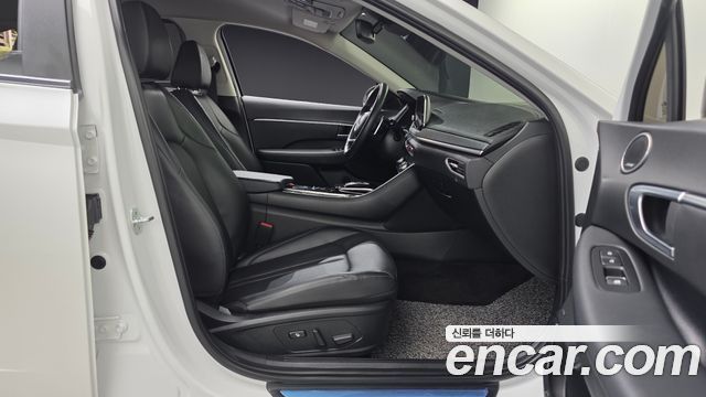 Hyundai Sonata 2020 — photo 11