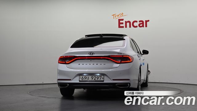Hyundai Grandeur 2018 — photo 4